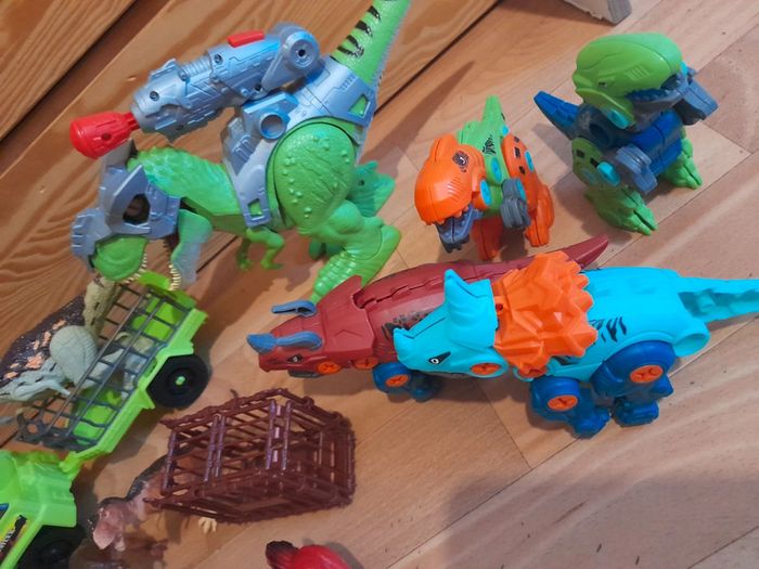 Lot dinosaures - photo numéro 4
