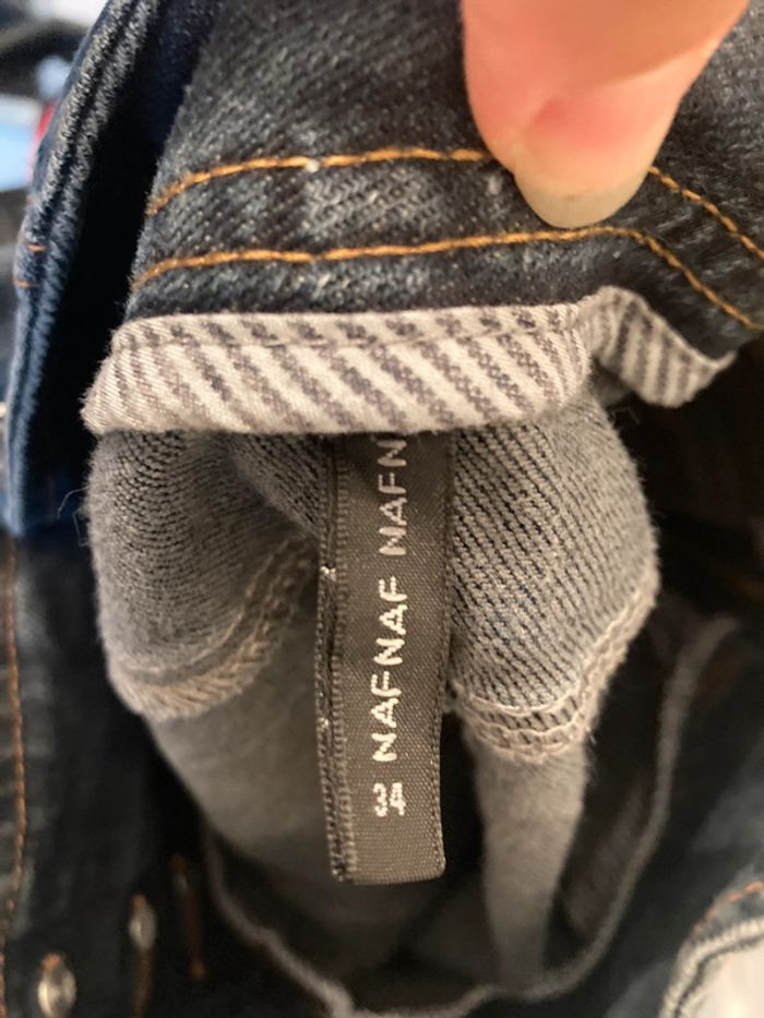 Jupe en jean avec boutons - photo numéro 4
