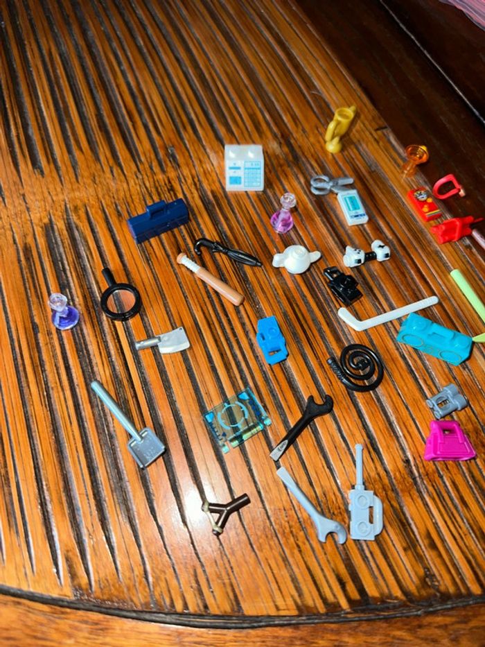 Lot de 32 accessoires pour figurines Lego - photo numéro 2
