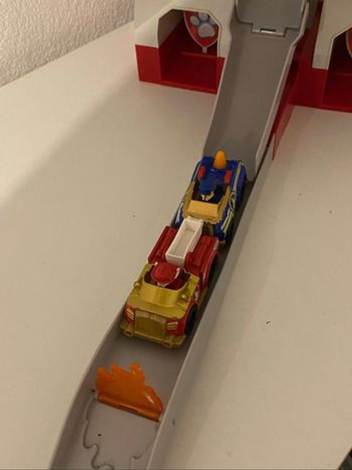 Tour de contrôle paw patrol Pat patouille + véhicules métal - photo numéro 2