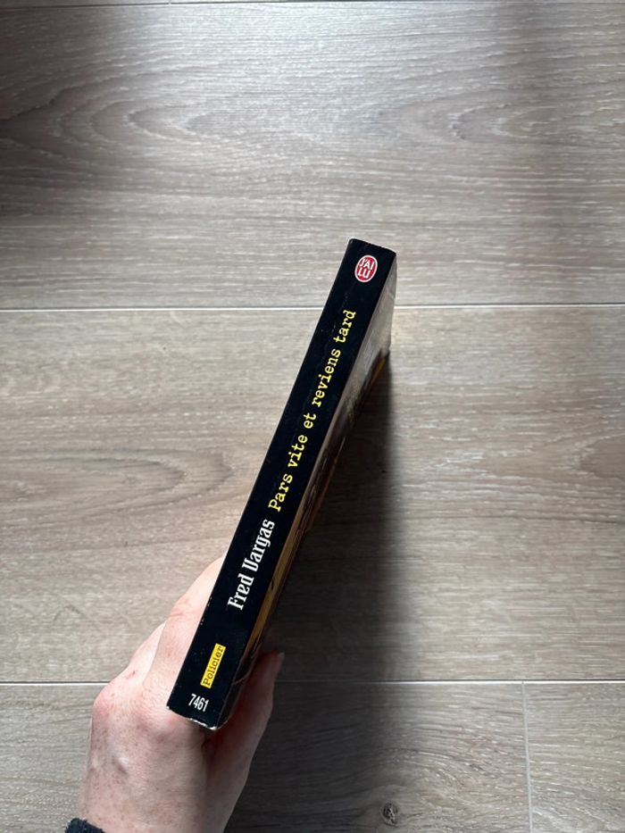 Livre pars vite et reviens tard - photo numéro 3