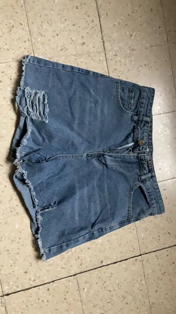 Short en jean déchiré Neuf TS (n°14)