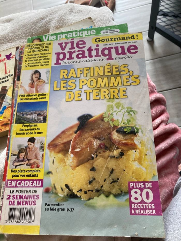 Lot de 13 livres / magazines de cuisine - photo numéro 8