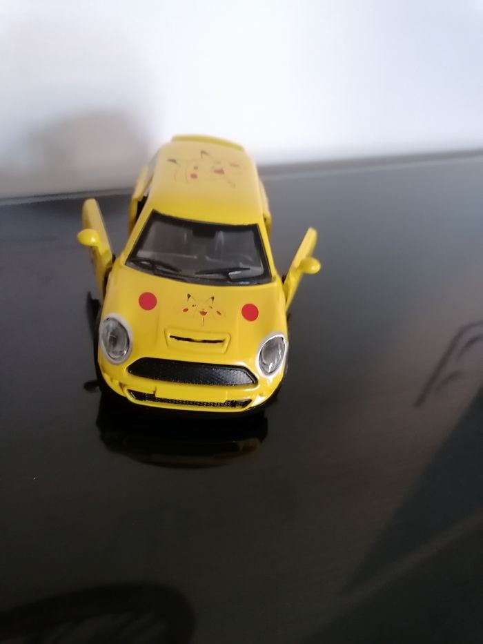 Voiture pokemon - photo numéro 2