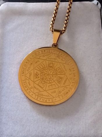 Chaîne + pendentif  7 archanges des sceaux