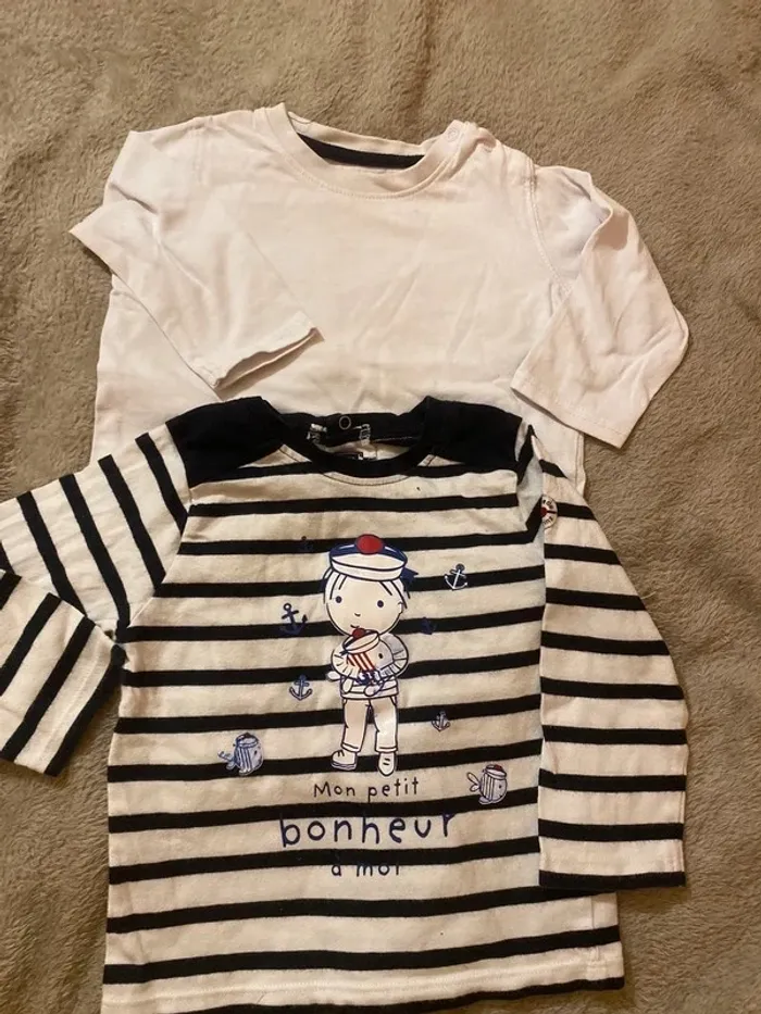 Lot deux t shirts manches longues