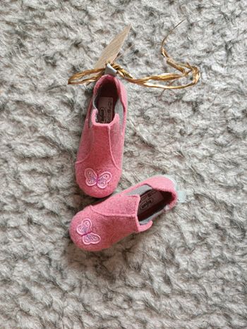 Chaussure taille 23 fille neuve avec étiquette