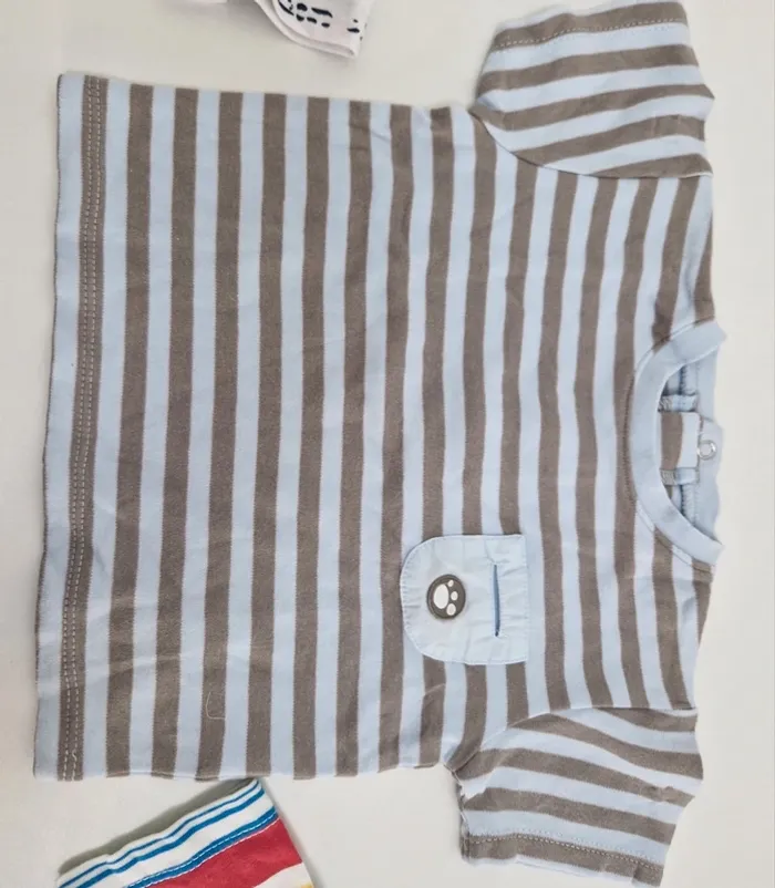 T-shirt garçons👕 ( 6 Mois ) - photo numéro 5