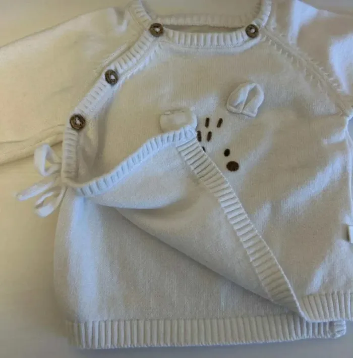 Pull bébé - photo numéro 2