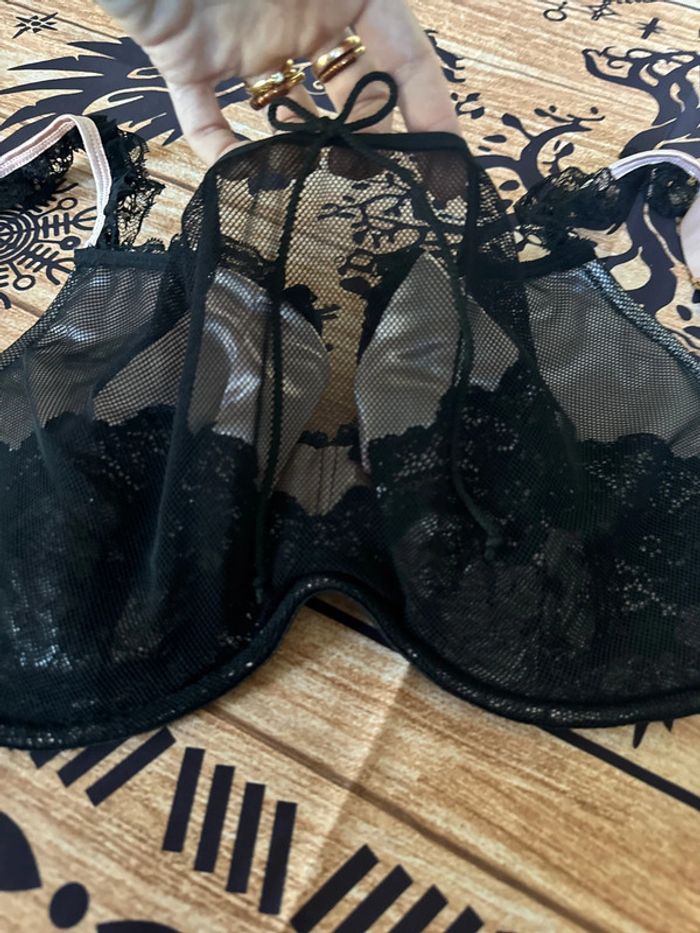 Soutien gorge noir et rose grande taille - photo numéro 5
