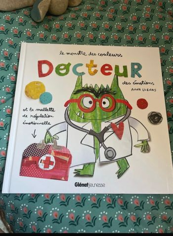 Le monstre des couleurs docteur Glénat jeunesse