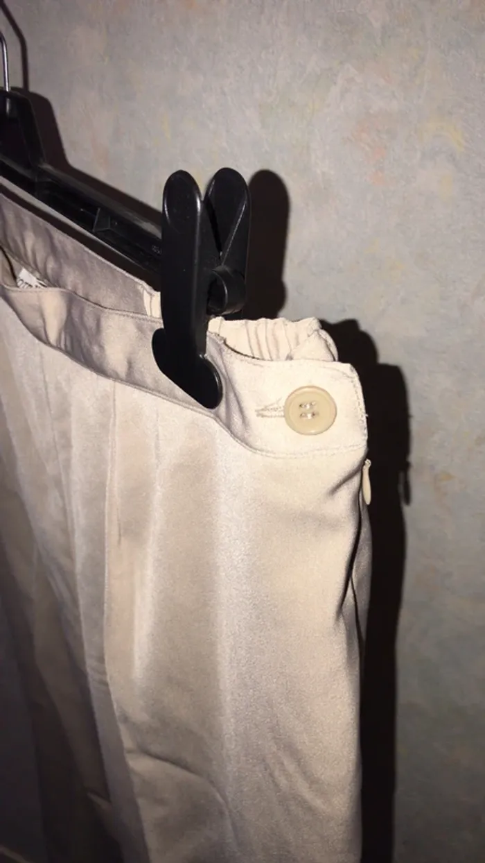 Pantalon beige T48 - photo numéro 2