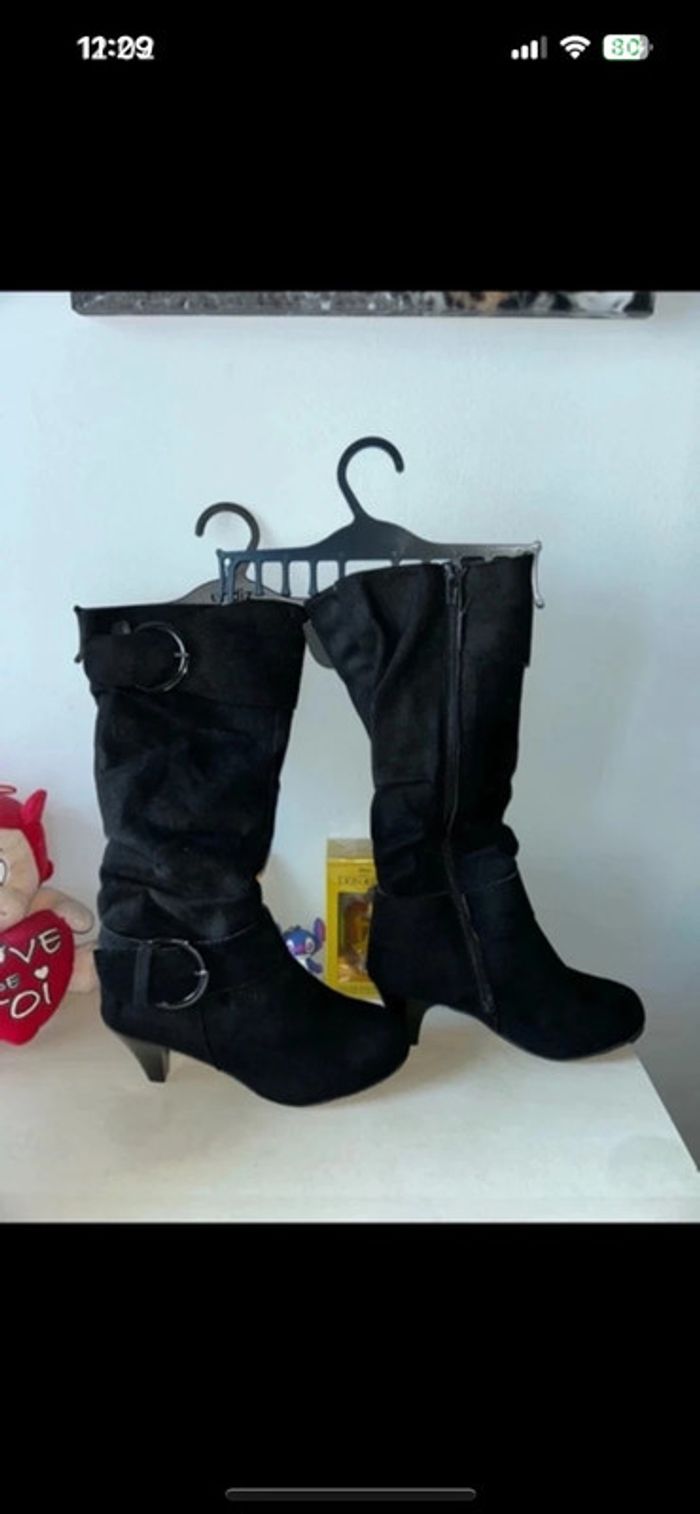 Bottes noires taille 37