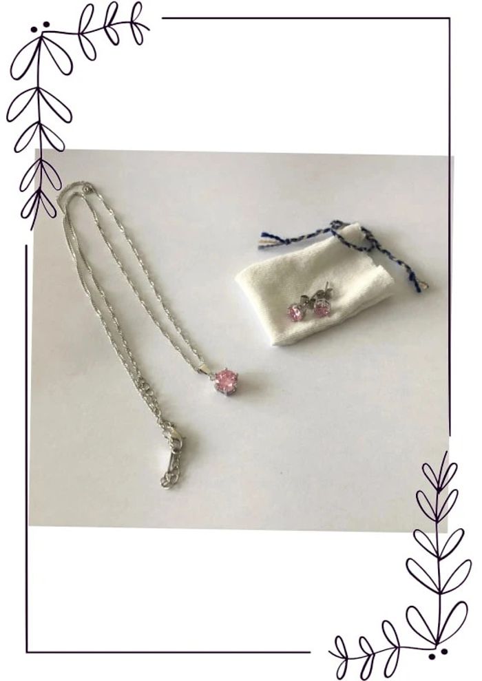 Bijoux neufs : collier + boucles d'oreilles rose
