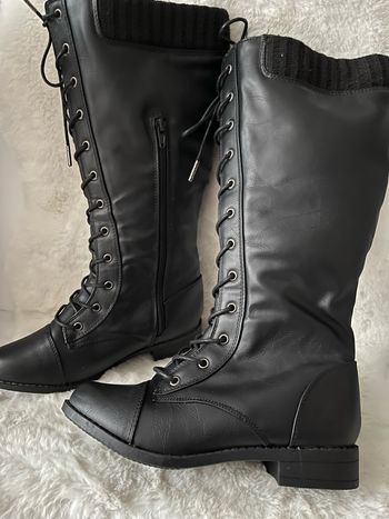 Bottes noires à lacets pointure 37 Talons 3 cm