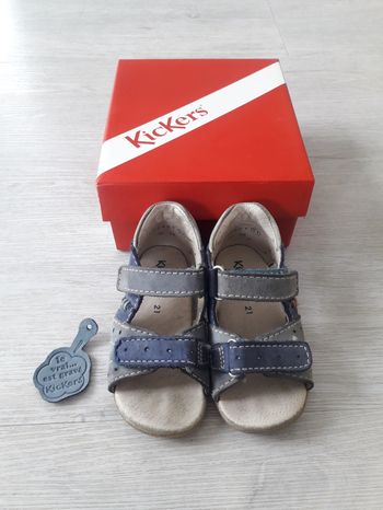 Sandales kickers p21 