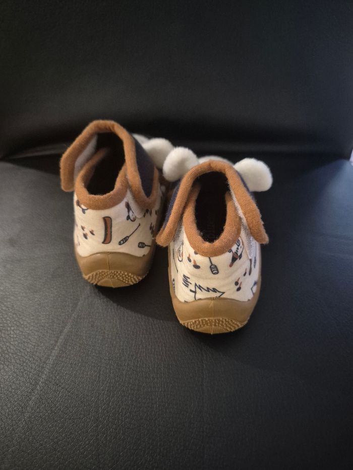 Chaussons botillons brodé ours et oreilles en relief - photo numéro 3