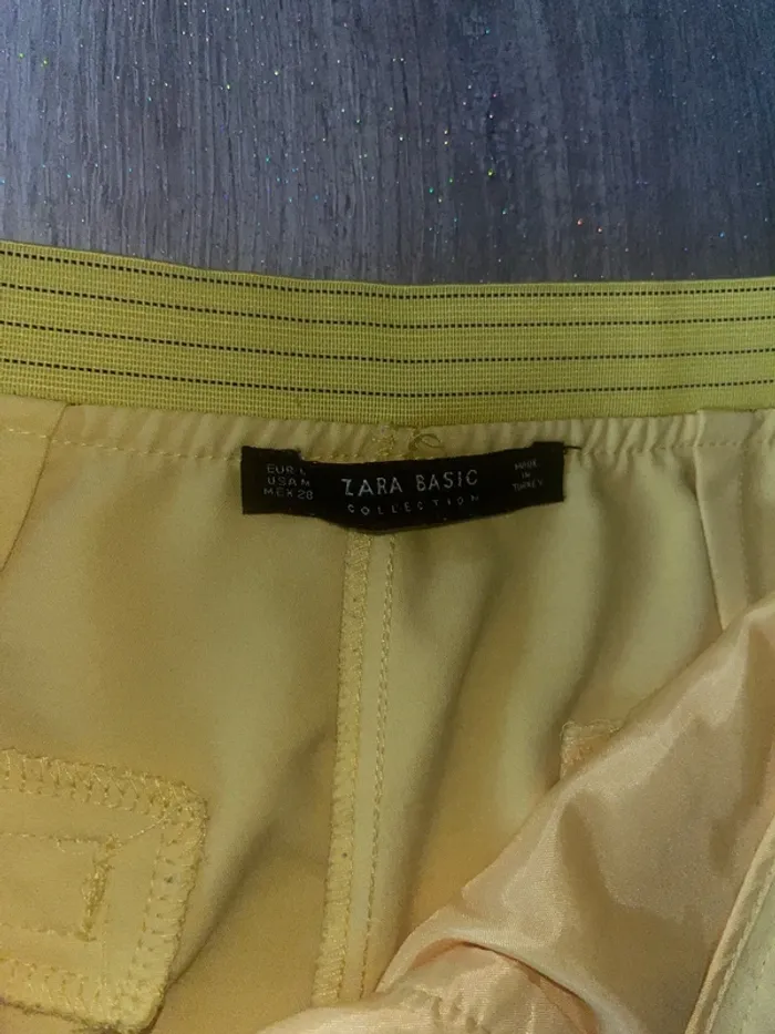 Pantalon jaune Zara - photo numéro 2
