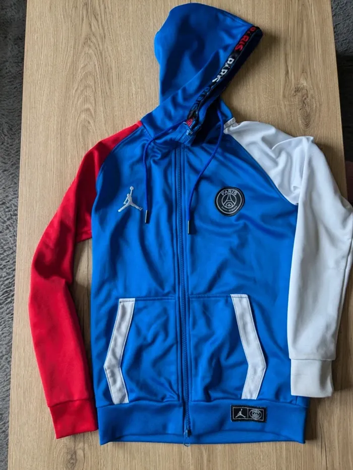Veste zippée