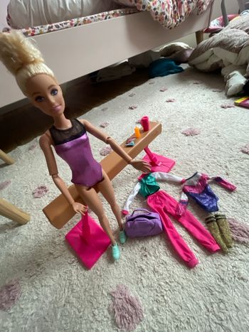 Barbie gymnastique 