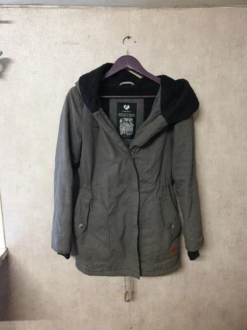 Manteau parka avec capuche