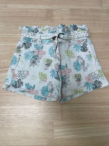 Short en jean taille 5 ans
