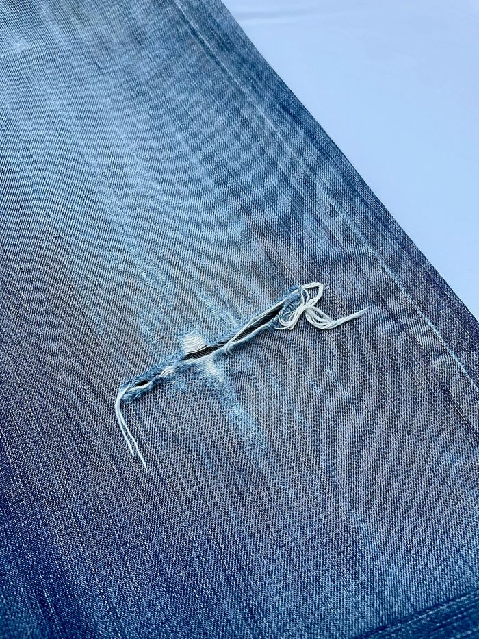 Jean troué vintage Levi's 501 taille W38 - photo numéro 4