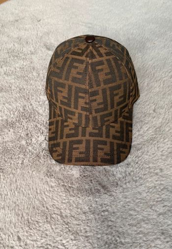 Casquette Fendi marron