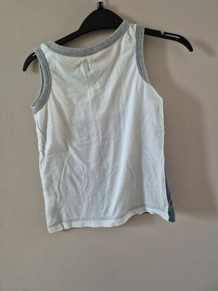 Débardeur 4 ans très bon état quasi neuf - photo numéro 3