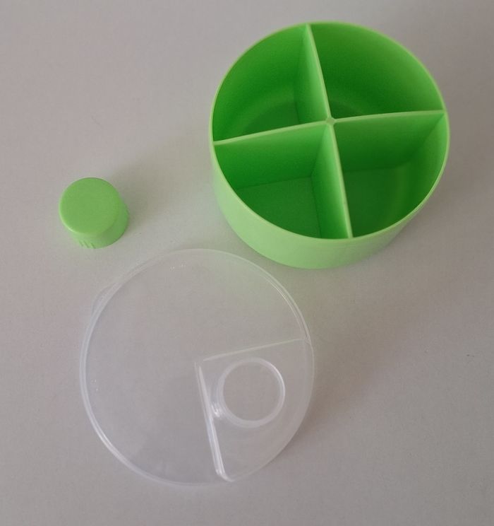 Boîte doseuse à 4 compartiments pour lait infantile - photo numéro 3