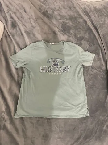 Tee shirt