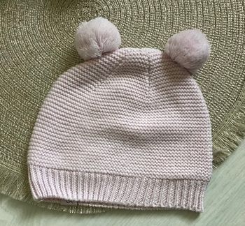 Bonnet à pompons