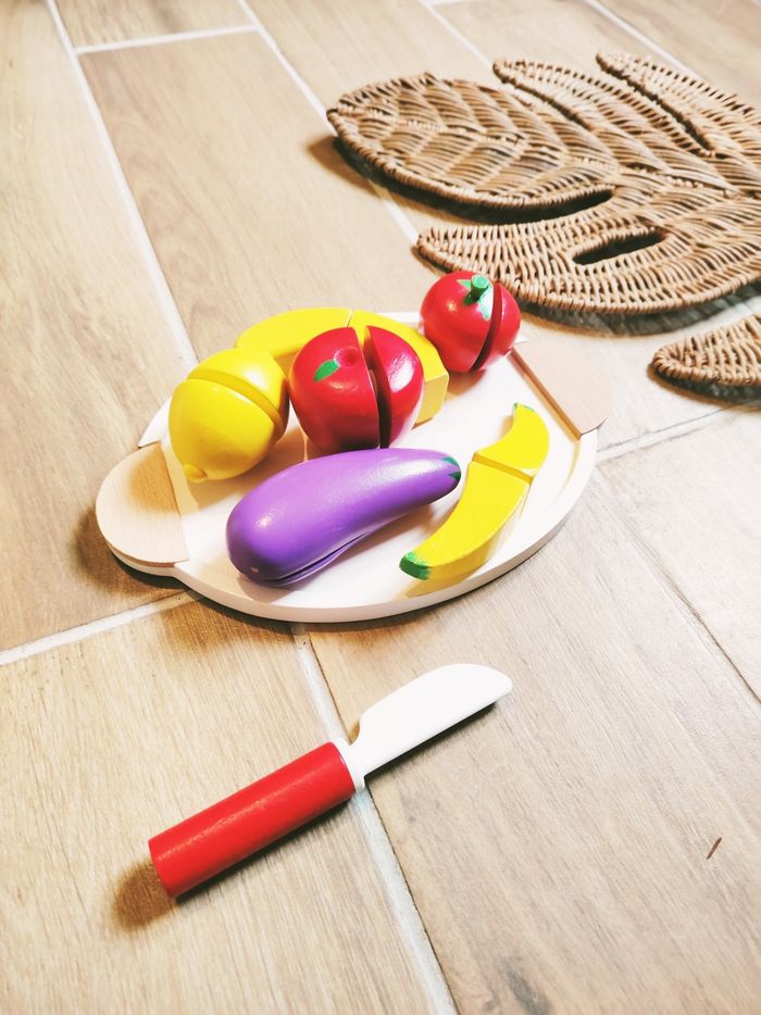 🍎 Jeu d'imitation - Dinette en bois Set de Fruits et Légumes à découper - - photo numéro 2