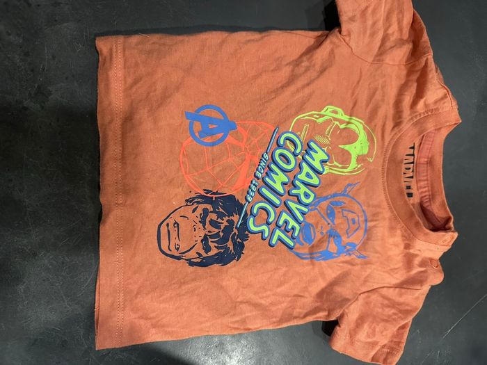 T-shirt Marvel