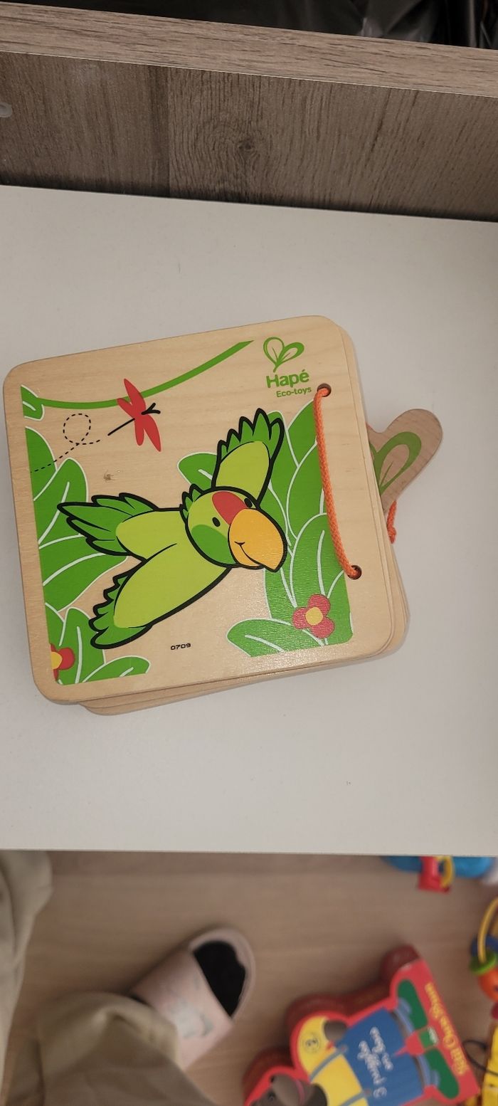 Livre en bois - photo numéro 2
