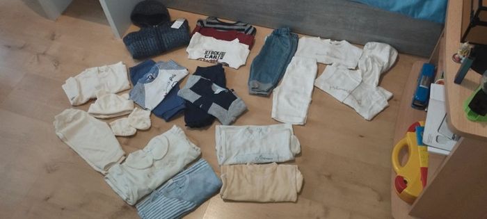 Lot de 21 vêtements pour garçon de taille 3 mois
