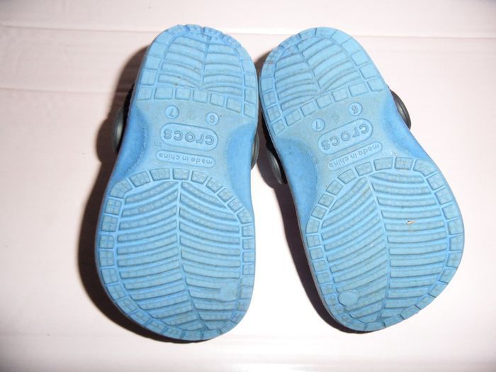 Crocs cars garçon, pointure 22 - photo numéro 3