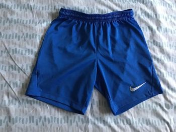 Short de sport Nike mixte