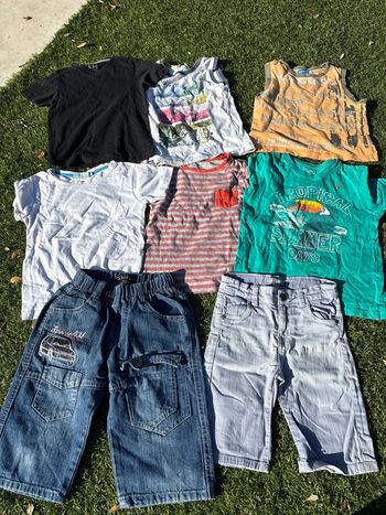 Lot de 10 vêtements en 5 ans