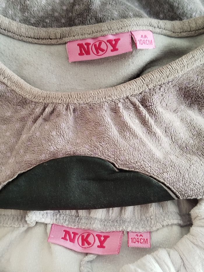 Pyjama gris et mauve NKY taille 4 ans - photo numéro 4