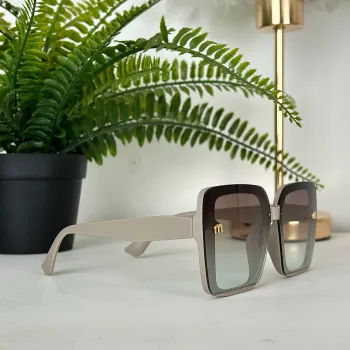 Lunettes de soleil femme - oversize carré noir violet dégradé - tendance 2026