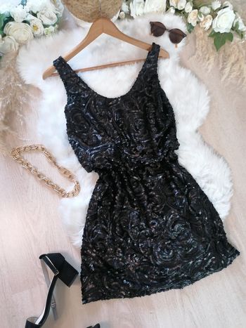 Robe à sequin taille S Mango