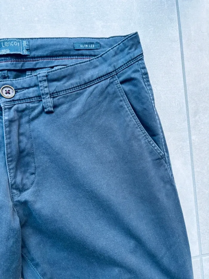 Magnifique chino bleu marine Angelo Litrico Slim léger - photo numéro 2