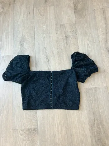 Haut en dentelle noir vintage