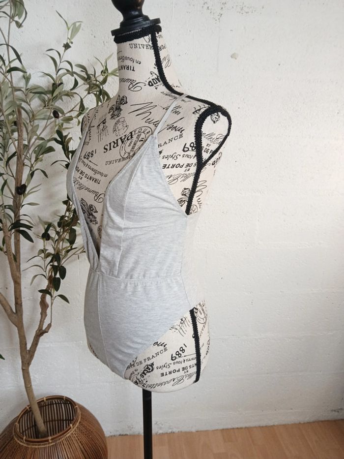 Body gris échancré ASOS – Taille S – Bon état - photo numéro 8