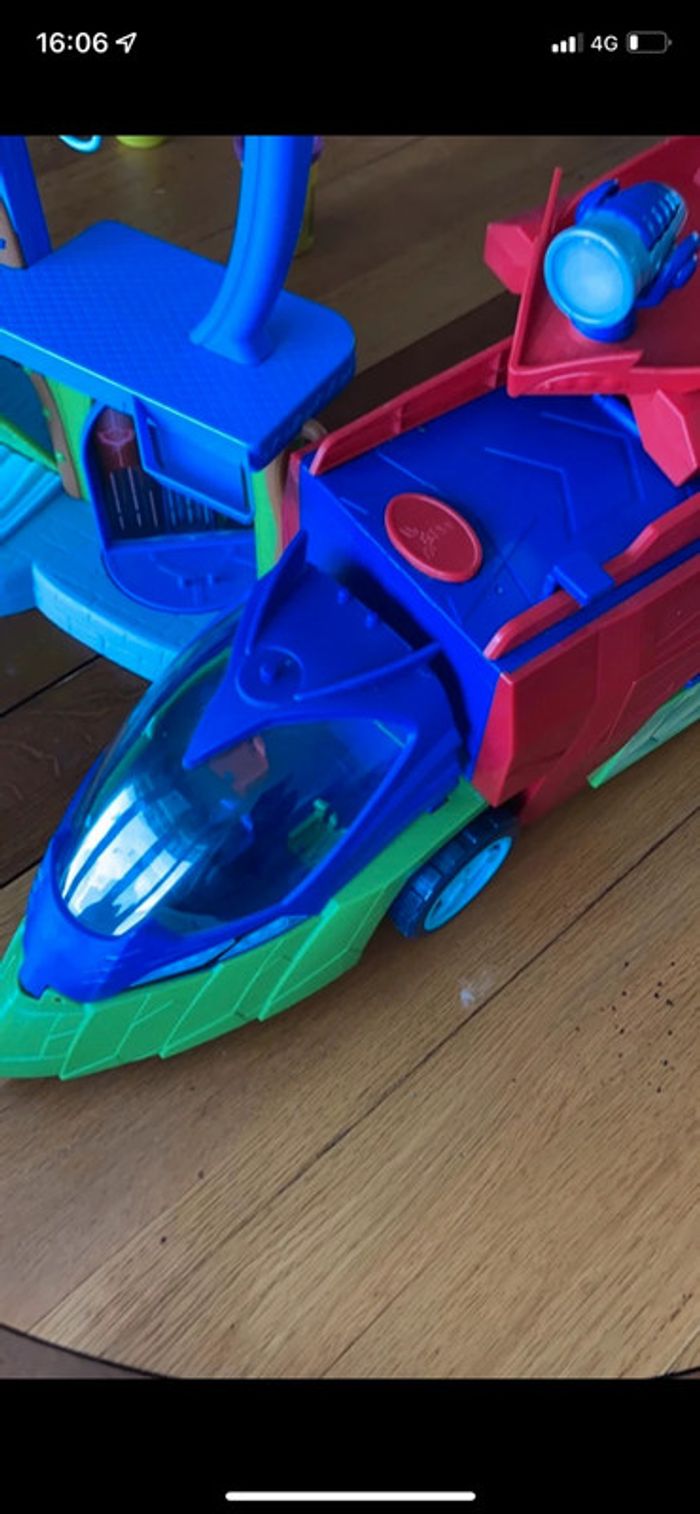 Pyjamasques, Camion de transport, avec 1 mini Véhicule et 1 Figurine, Sonore et Lumineux - photo numéro 3