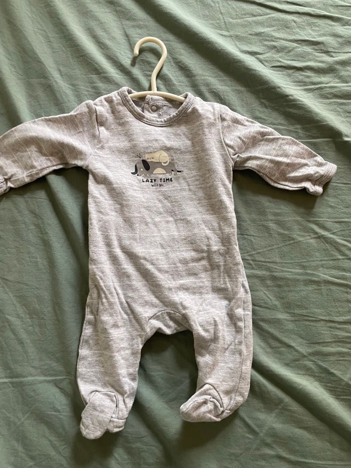 Lot pyjama 1 mois - photo numéro 3