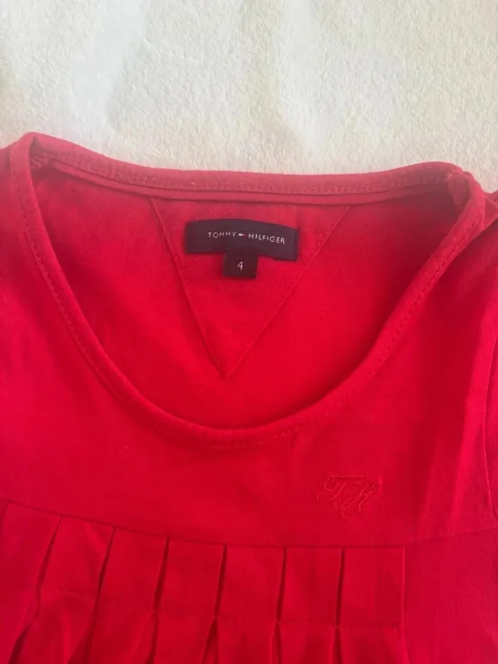 Tunique haut tommy Hilfiger taille 4 ans état neuf - photo numéro 3