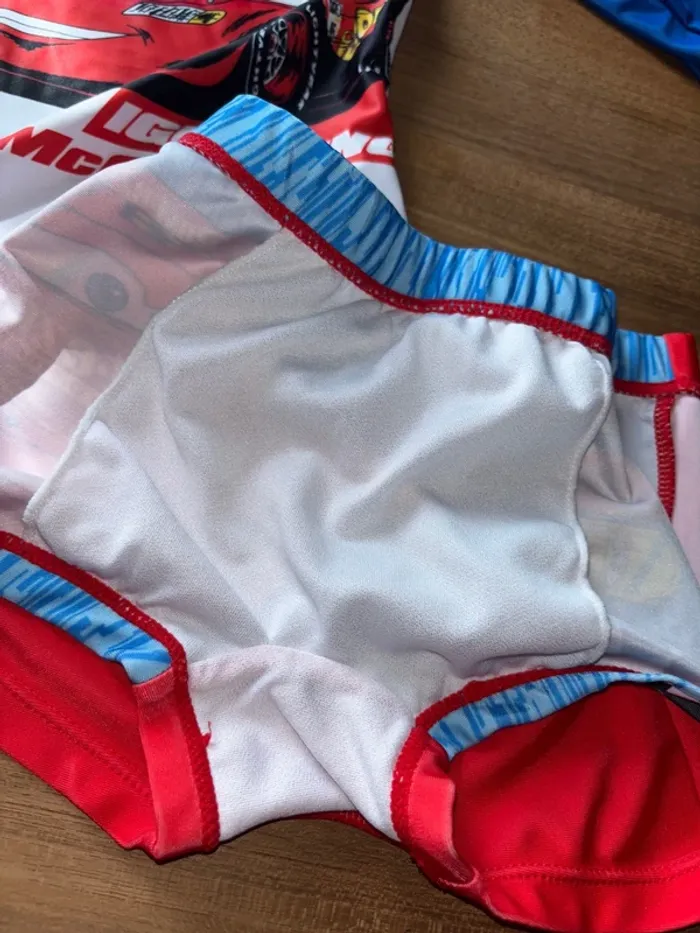 Haut  de bain uv + boxer de bain cars 2/3 ans - photo numéro 5