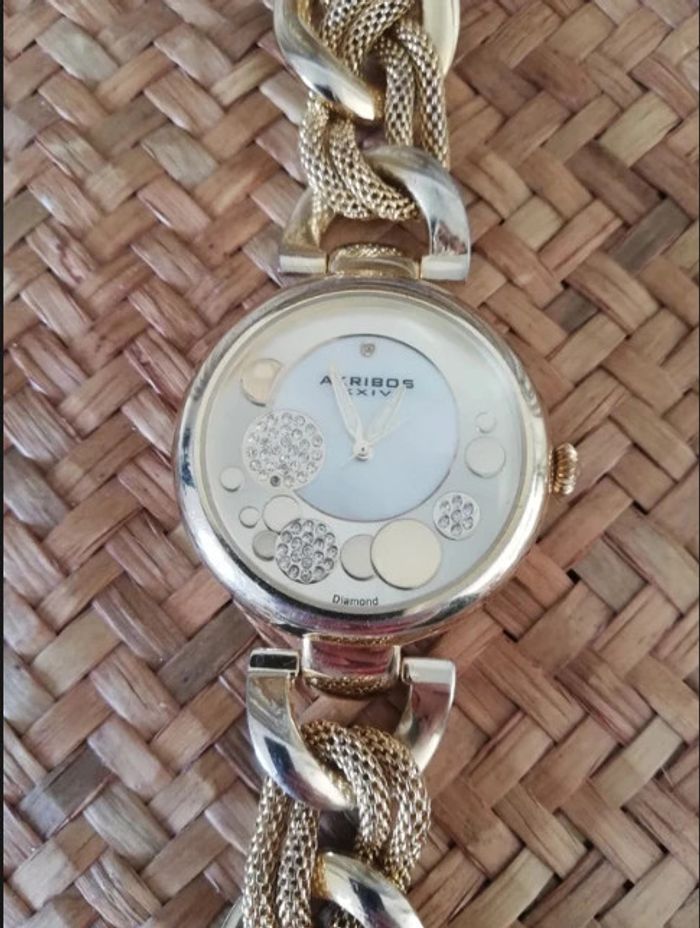 Montre dorée Akribos - photo numéro 3
